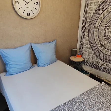 D'hote Chez L'habitant, Proche Gare Avec Wifi Gratuit Homestay